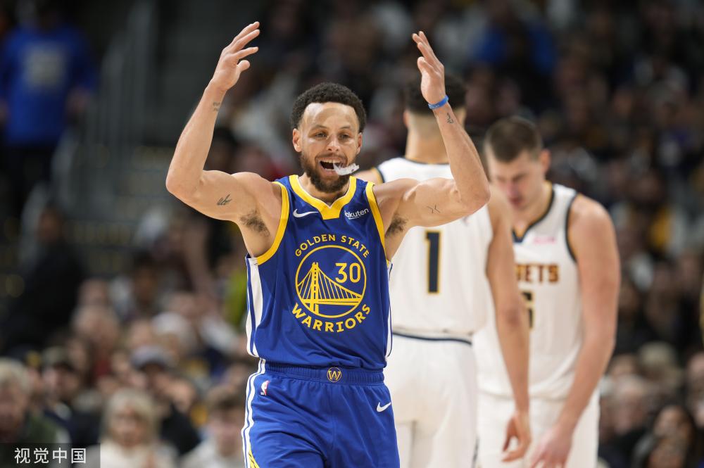 抢下防守篮 抢下防守篮