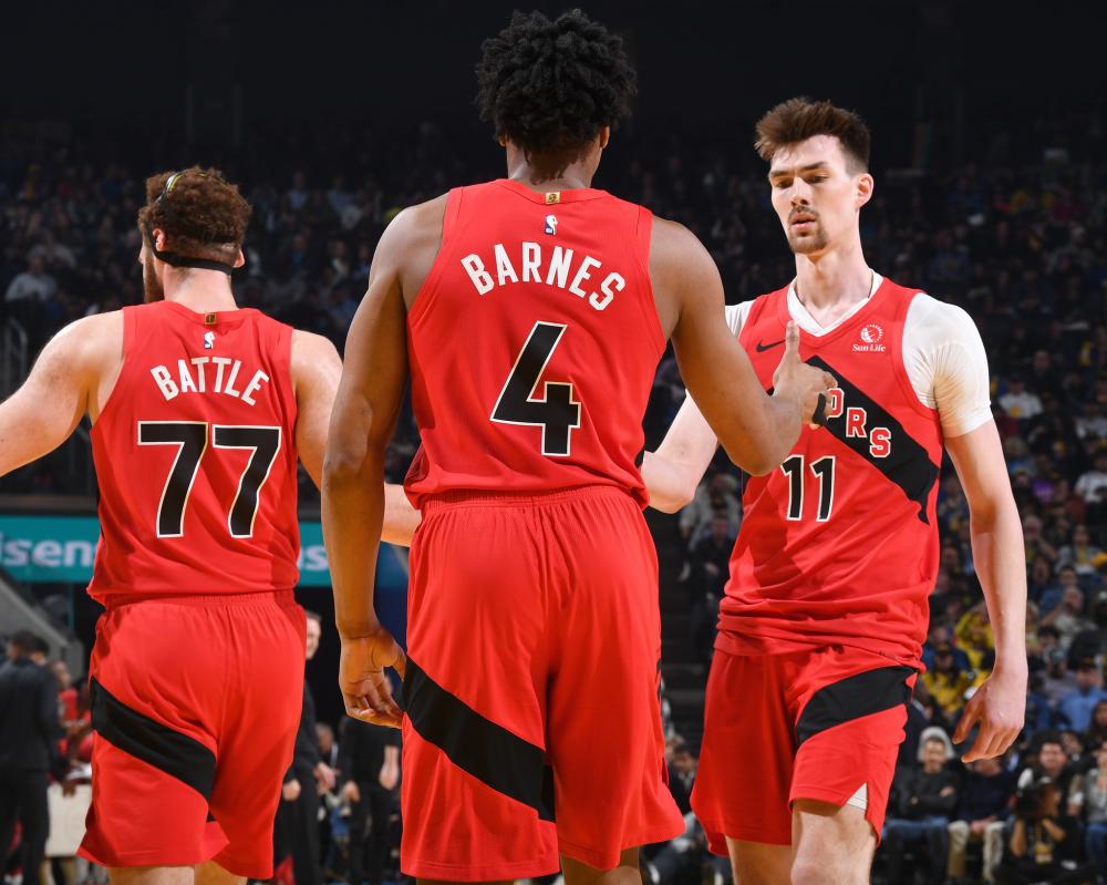 双方队伍就 双方队伍就