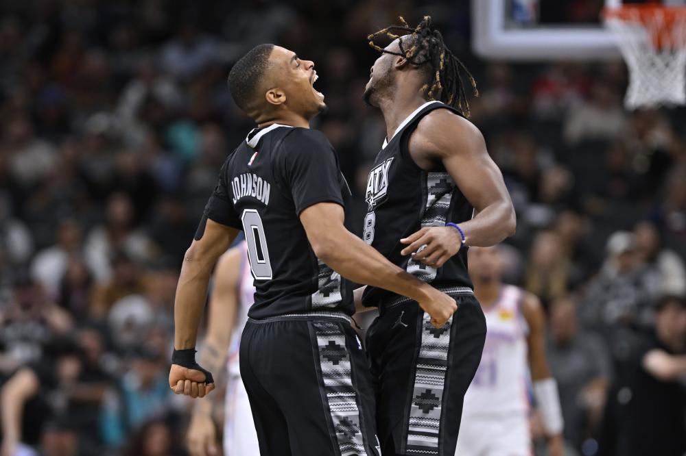 不仅触及了 不仅触及了