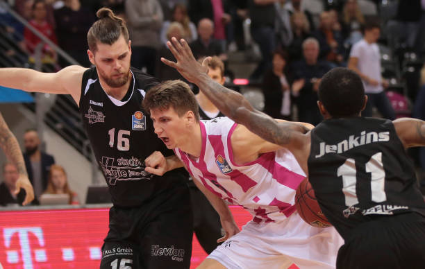 这一消息立 这一消息立